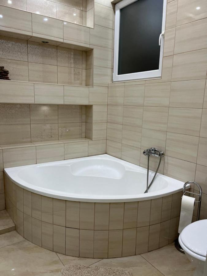 Széchenyi Apartman  Miskolc Extérieur photo