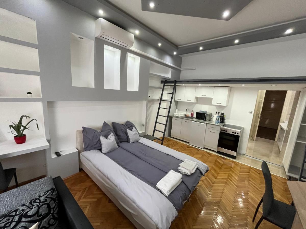 Széchenyi Apartman  Miskolc Extérieur photo